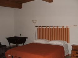 pernottamento in camera con bagno aria condizionata